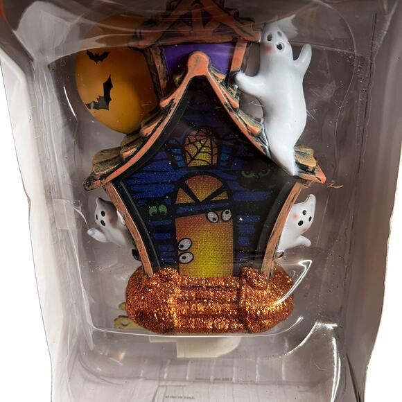 MIDWEST CBK Lights In The Night Halloween Haunted House & Ghosts Night Light - Picture 2 of 6